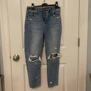 light blue american eagle ripped mom jeans